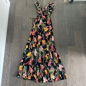 Floral print long dress sz M
